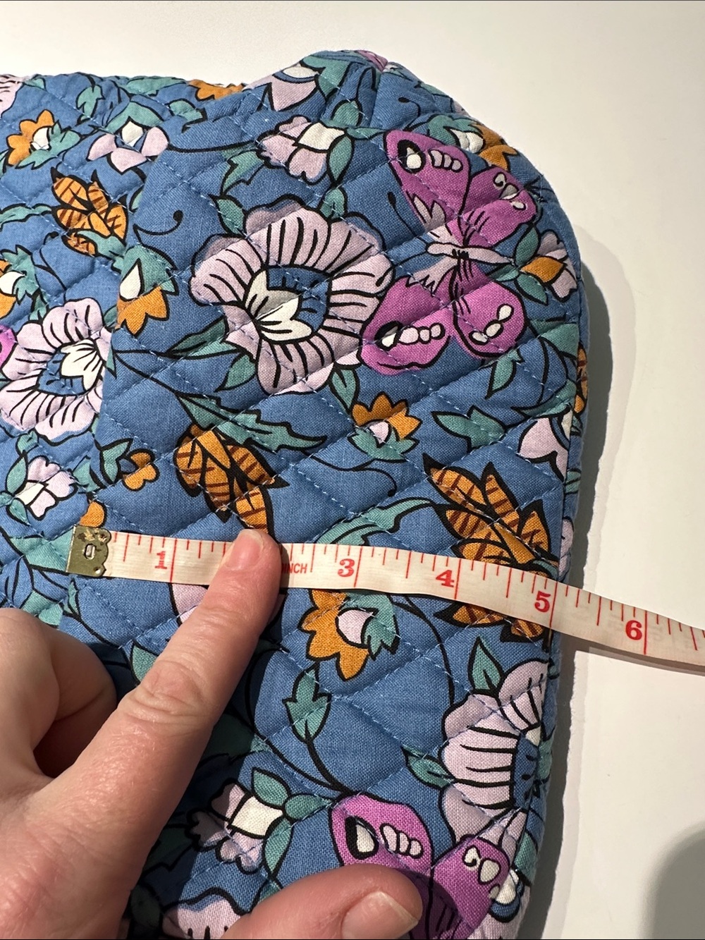 NEW! Vera Bradley Slouchy Bucket Shoulder Bag in Wild Prairie Print - Picture 5 of 9